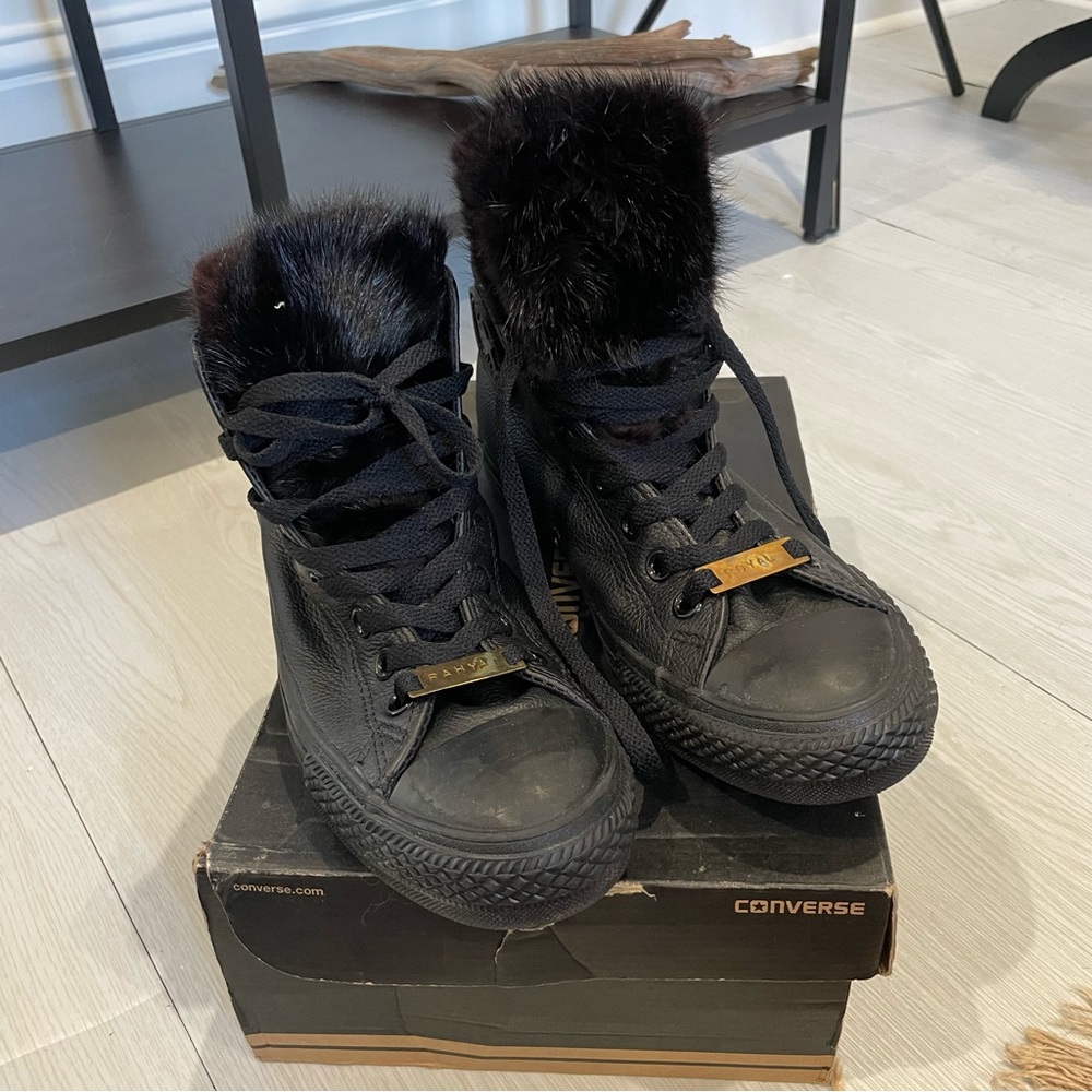 Black leather converse with fur 9